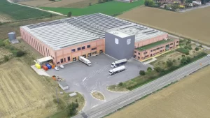 Impianto fotovoltaico sistemi di fissaggio pannelli fotovoltaici per Strutture su cupolino - IRIS Casteldidone - Italia