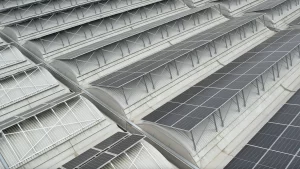 Impianto fotovoltaico sistemi di fissaggio pannelli fotovoltaici per Strutture su cupolino - IRIS Casteldidone - Italia