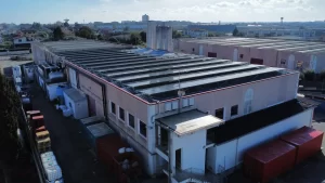 Impianto fotovoltaico sistemi di fissaggio pannelli fotovoltaici per Strutture su cupolino - Sabaudia