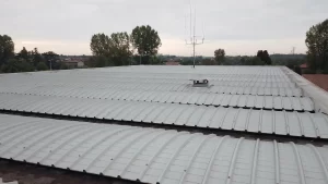 SONEPAR - Piove di Sacco (PD) - Cupolino su trave - 100kW - Impianto fotovoltaico sistemi di fissaggio pannelli fotovoltaici per Strutture su cupolino