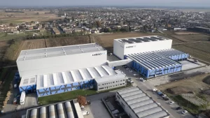 Sistemi di fissaggio per pannelli fotovoltaici su tetto piano - Ambrovit Garlasco - Italia