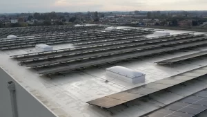 Sistemi di fissaggio per pannelli fotovoltaici su tetto piano - Ambrovit Garlasco - Italia