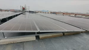 Sistemi di fissaggio per pannelli fotovoltaici su tetto piano vela est ovest con zavorre sunage 04