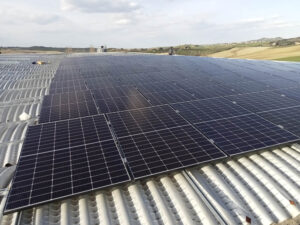 sistemi di fissaggio pannelli fotovoltaici per montaggio su tetto a cupolino fissaggio su trave Y Teknoimpianti Montegridolfo8