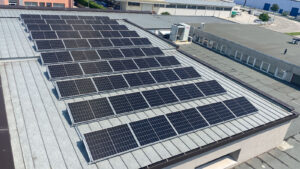 strutture-per-montaggio-pannelli-fotovoltaici-su-tetto-piano-a-vela-e-est-ovest-49
