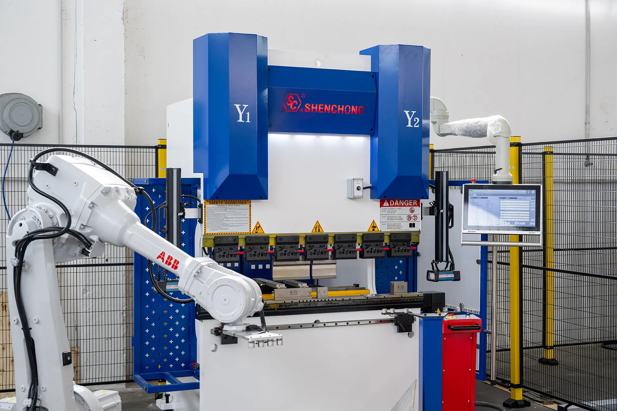 strutture per fotovoltaico installazione nuovi macchinari lavorazione acciaio sun age 10